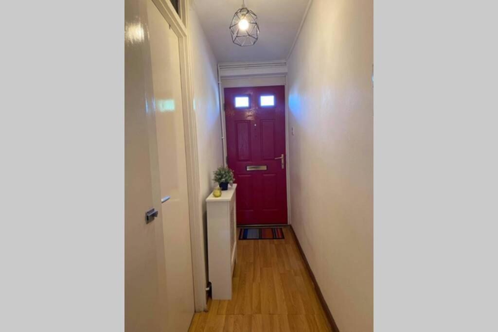 Beautiful Large Room In London Flat Екстер'єр фото
